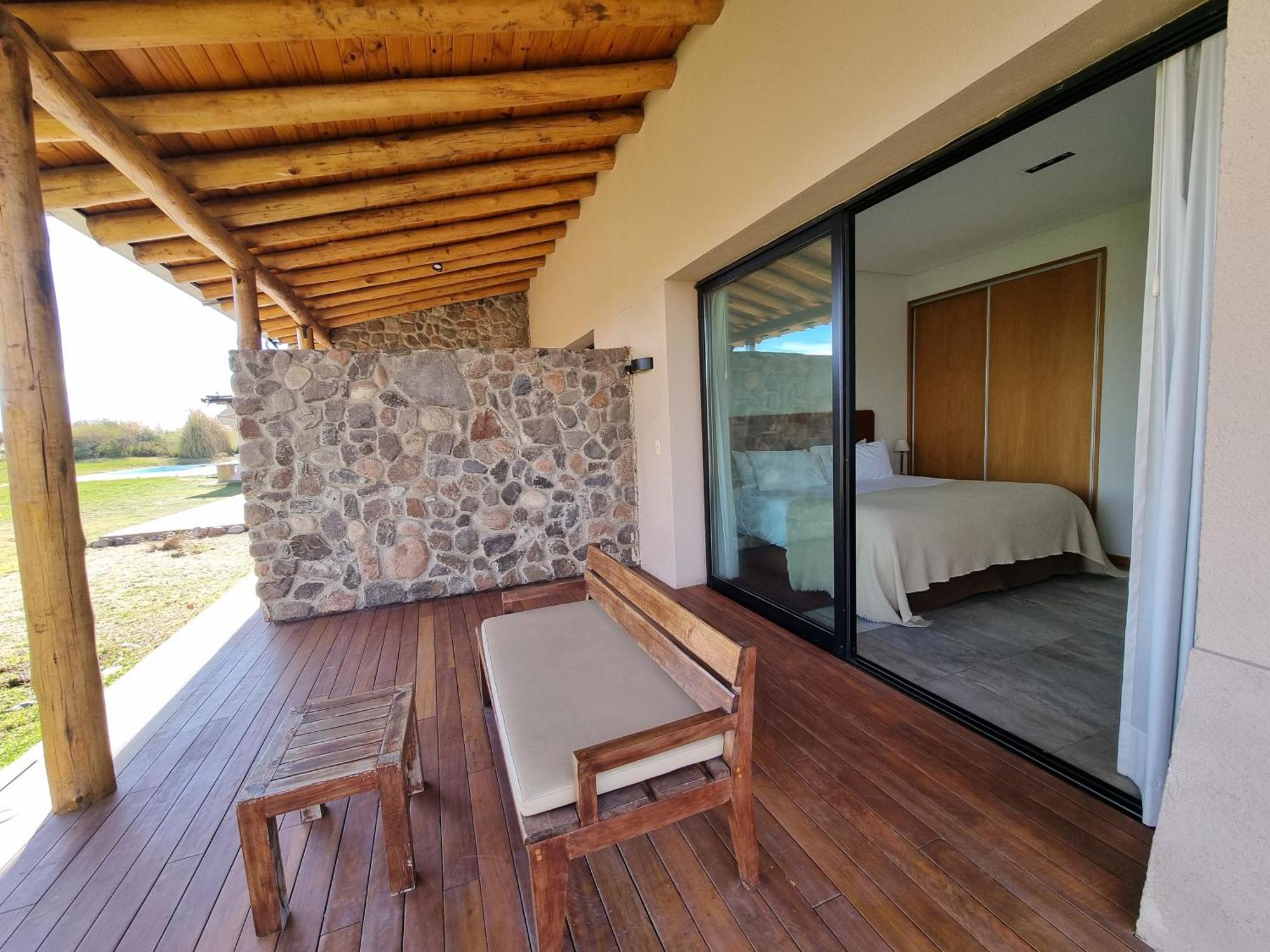La Morada Guesthouse Vista Flores Habitación foto